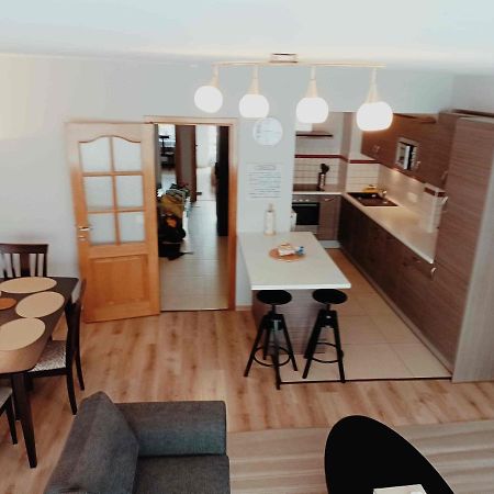 Cozy 2 Bedroom Apartment - Metro Montgomery Bruxelles Extérieur photo