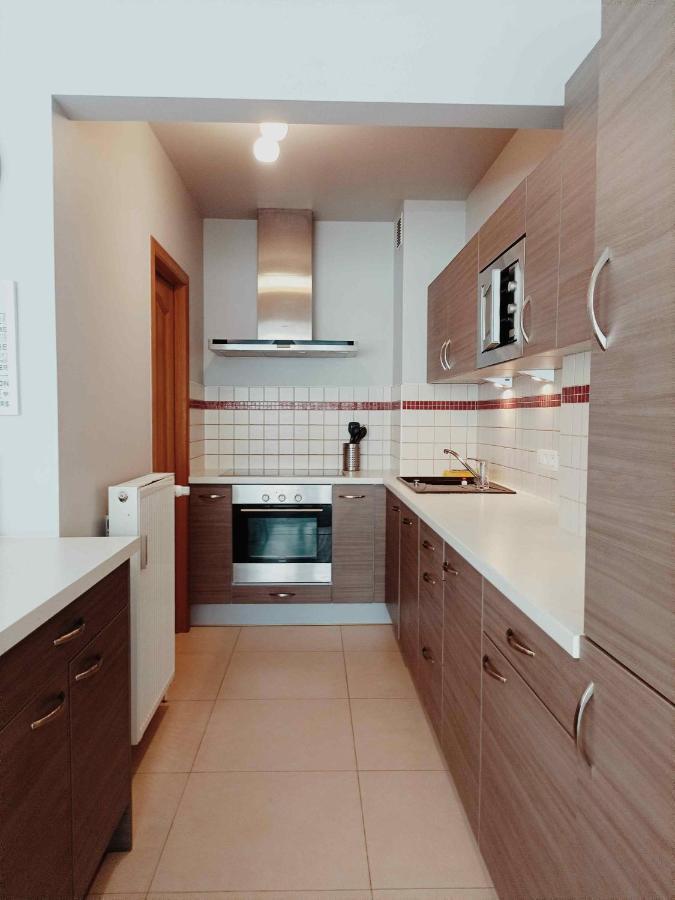 Cozy 2 Bedroom Apartment - Metro Montgomery Bruxelles Extérieur photo